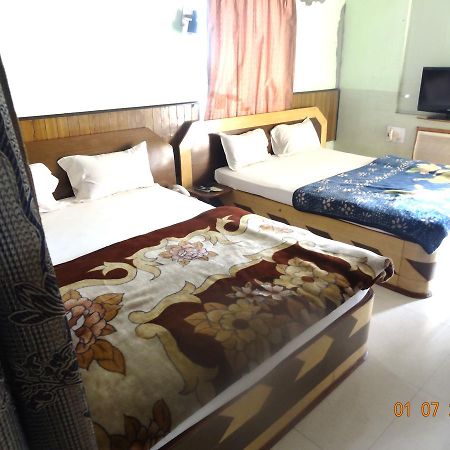 Hotel Yatrik Deoghar Extérieur photo